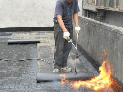 屋頂房頂漏水維修