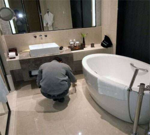 東莞東城衛(wèi)生間補漏